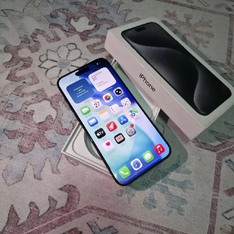 Продам iPhone 15 Pro Max