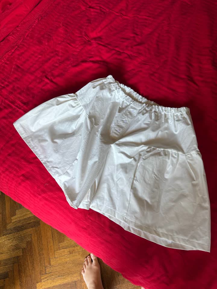 Potpuno nove ručno rađene šortseve