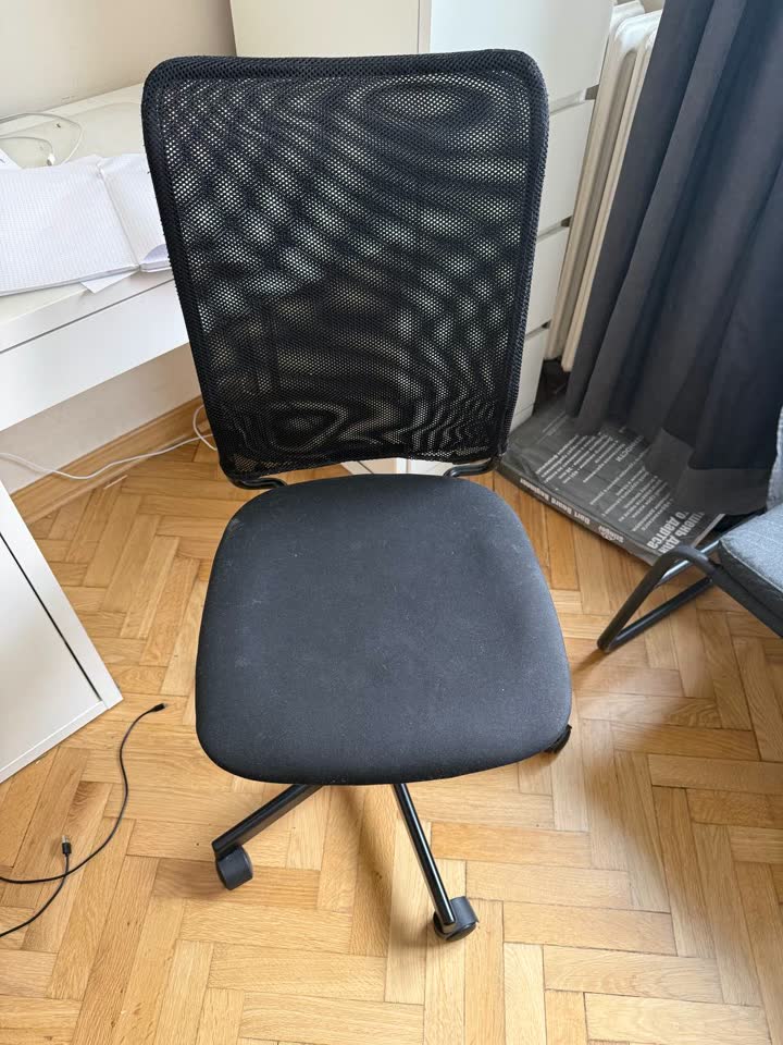 Продам кресло toberget ikea