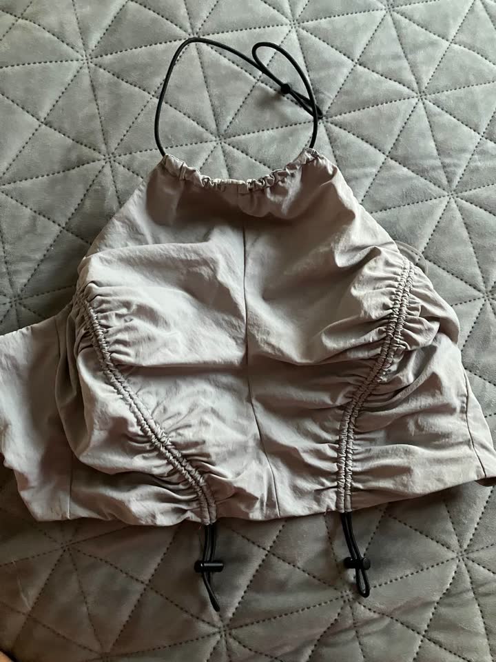 Продам одежду и купальник
