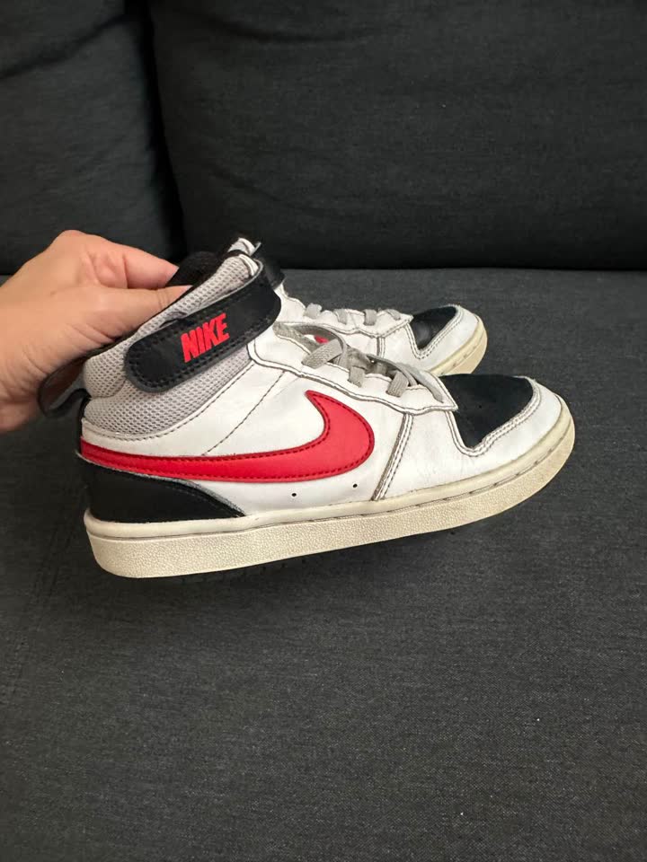 Кроссы кожаные Nike