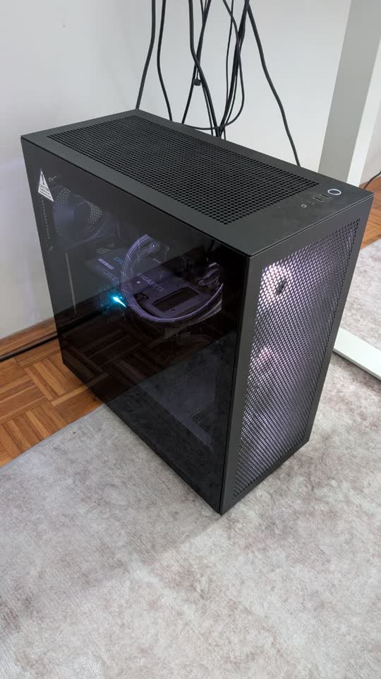 Kućište NZXT H7 Flow RGB