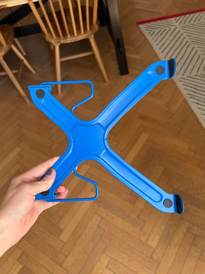 Prodajem stalak za laptop iz IKEA