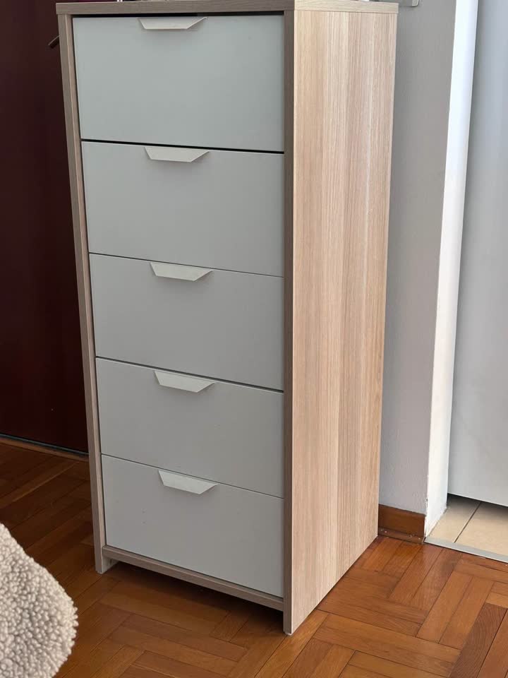 IKEA komoda sa 5 fioka