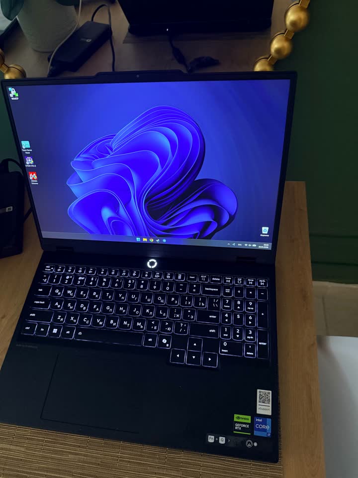 Продаю игровой ноутбук Lenovo Legion 5 15IRX10