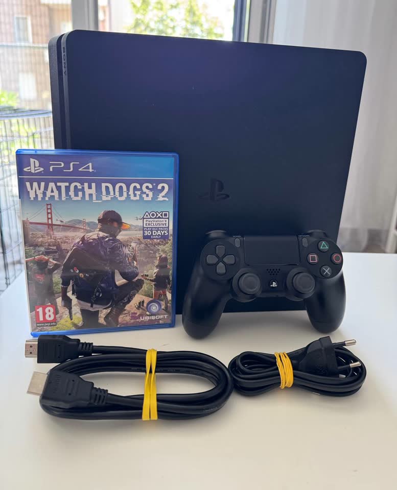 Продаю приставку Sony PS4 Slim