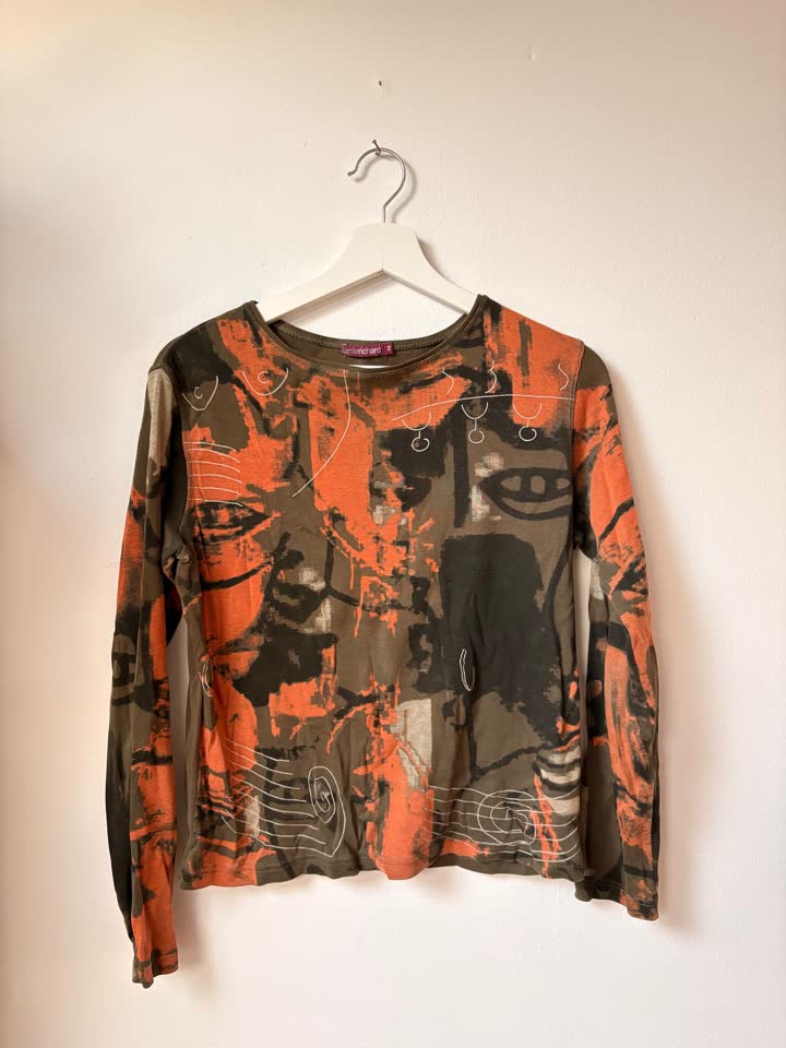 Zanimljiv dugi rukav, zelena košulja, bež bluzica, crop top bluzica