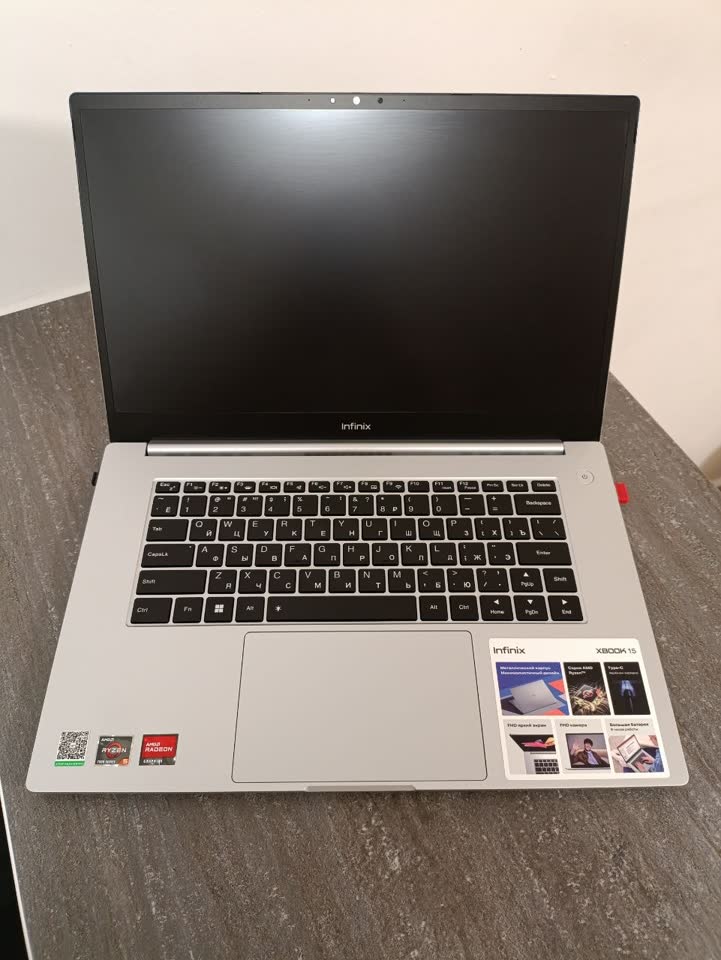 Ноутбук Infinix XBook 15 и планшет Lenovo Xiaoxin Pad 2025