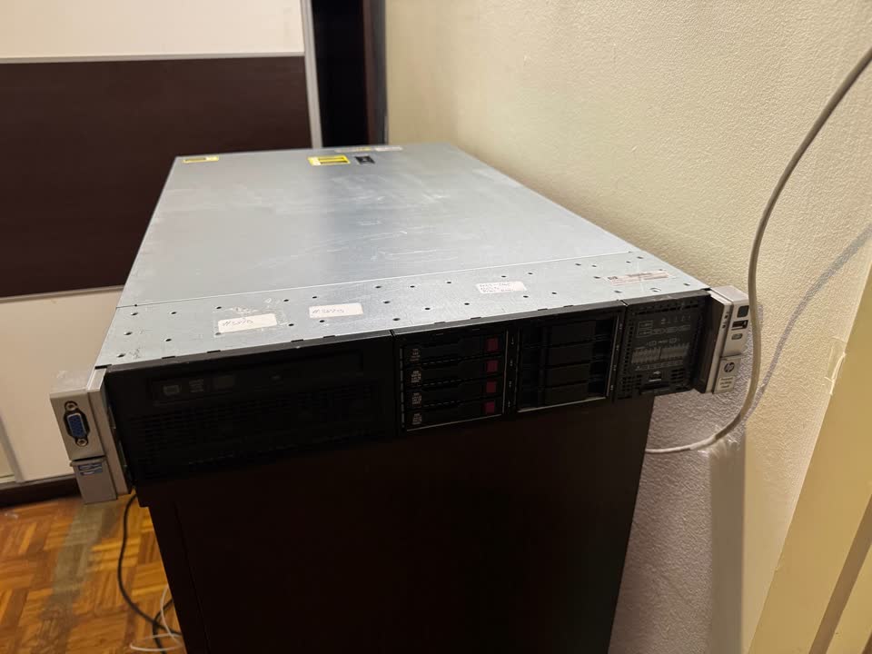 HP ProLiant DL380p Gen8