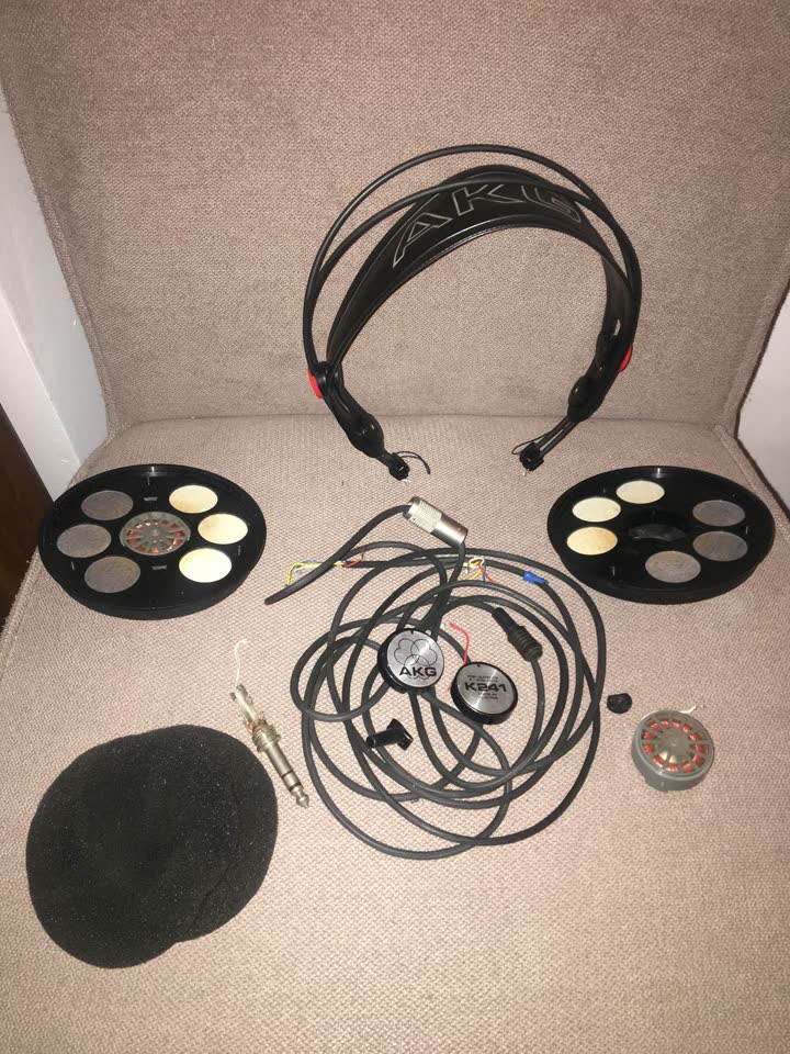 Наушники AKG K241 600ом