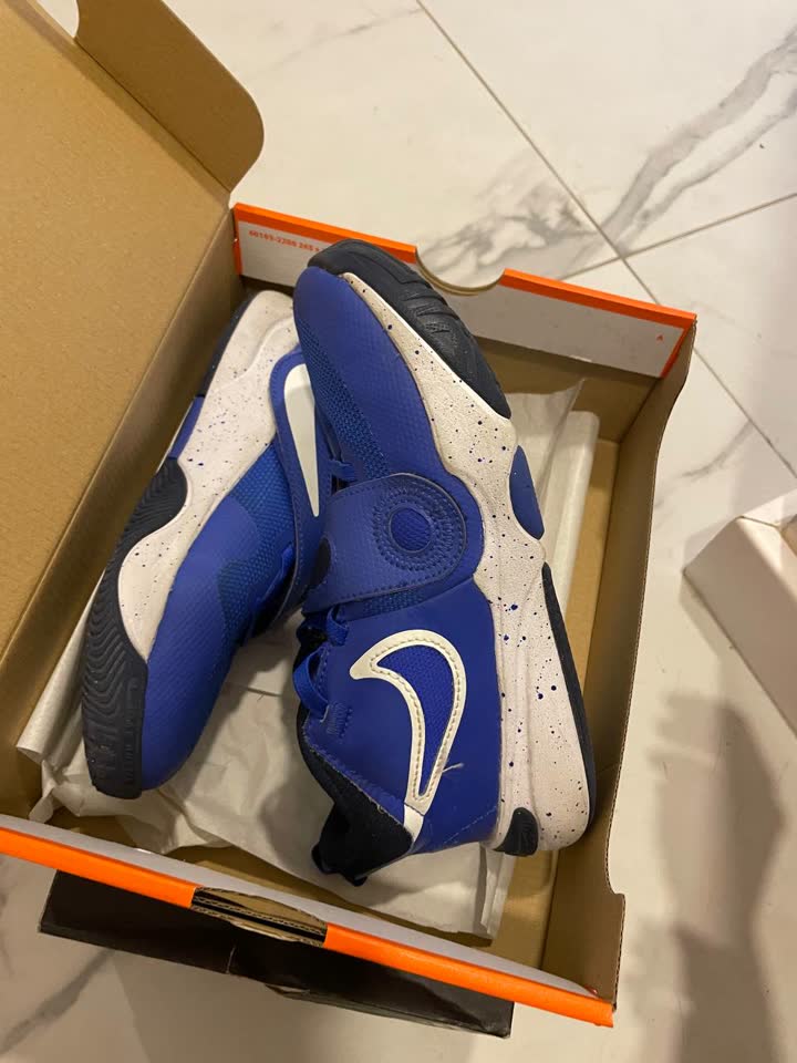 Nike / Adidas / Puma obuća