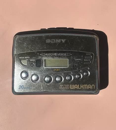 Prodajem sony walkman wm fx453