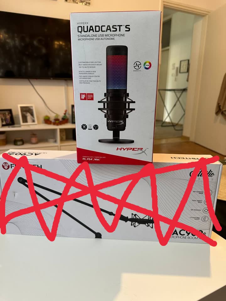 Prodajem mikrofon HyperX QuadCast S Black RGB