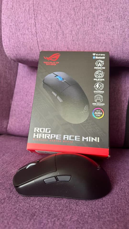 1. Asus Rog Harpe Ace Mini na glajdovima-tačkicama od Artisan. U kompletu 4k risiver (dodatno kupljen)