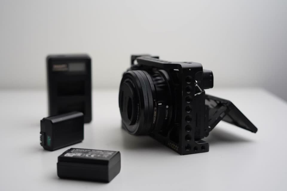 Продам Sony a6400 в хорошем состоянии