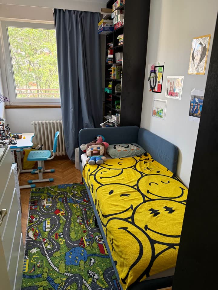 Jednokrevetni / dečji krevet 90x200 cm IKEA BLAKULLEN sa letvicama, bez dušeka