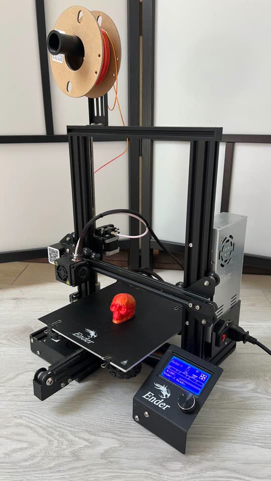 Prodajem 3D štampač Ender 3 u odličnom stanju