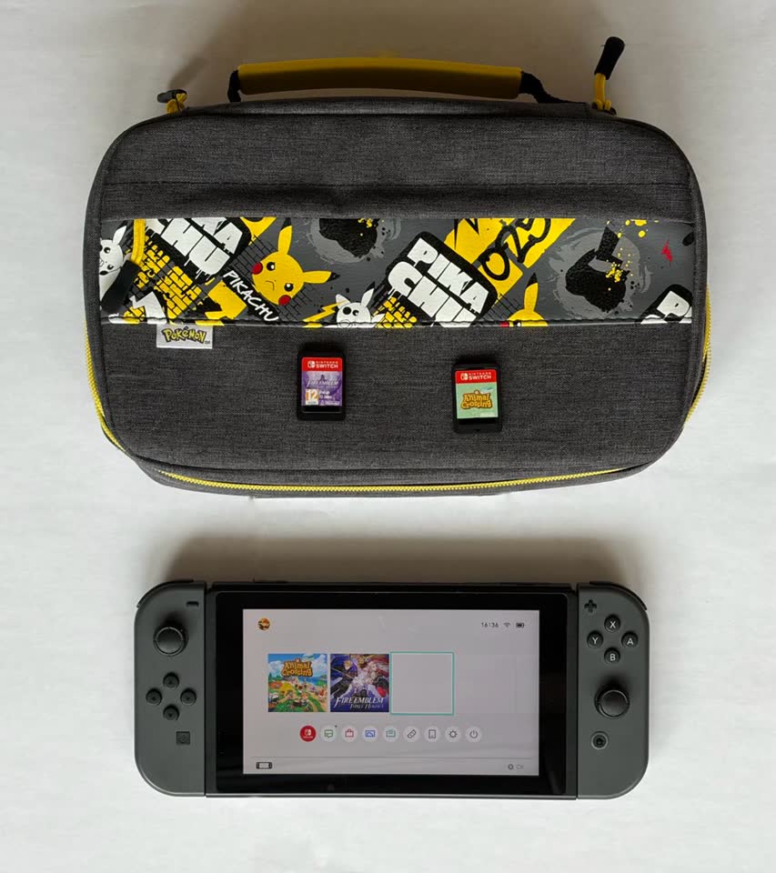 Nintendo Switch V2 + 2 игры + чехол