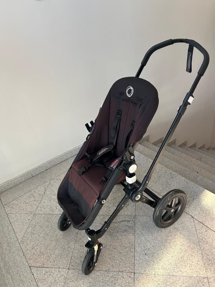 Коляска Bugaboo и автокресло люлька Maxi Cosi Pebble