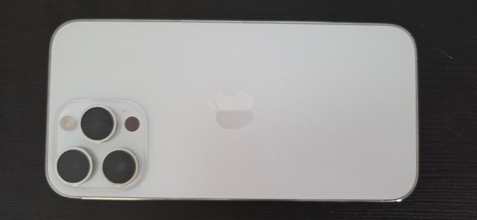 Prodajem iPhone 14 Pro Max white 256gb