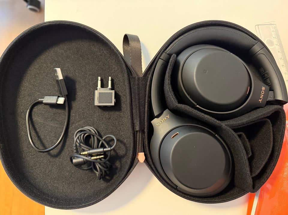 Sony WH-1000XM4