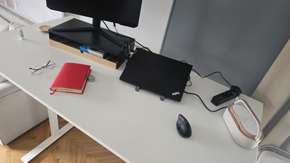 Sto IKEA TROTTEN 160x80 cm