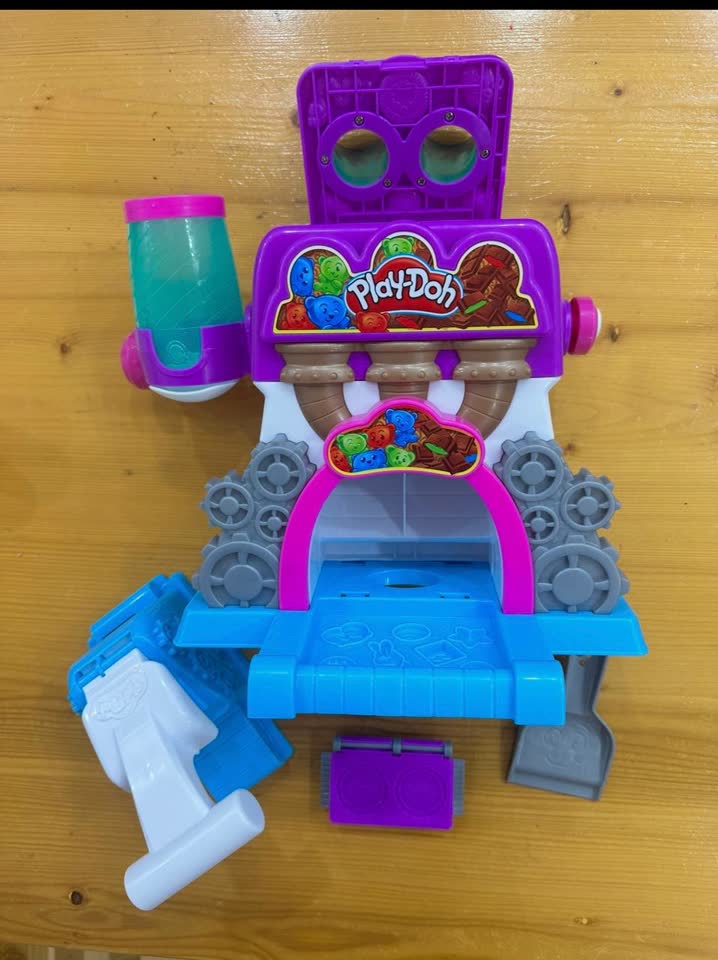 Play doh Конфетная фабрика (б/у)