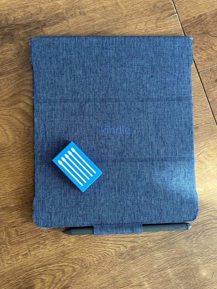 Amazon Kindle Scribe 1 Gen 32 GB + Premium Pen