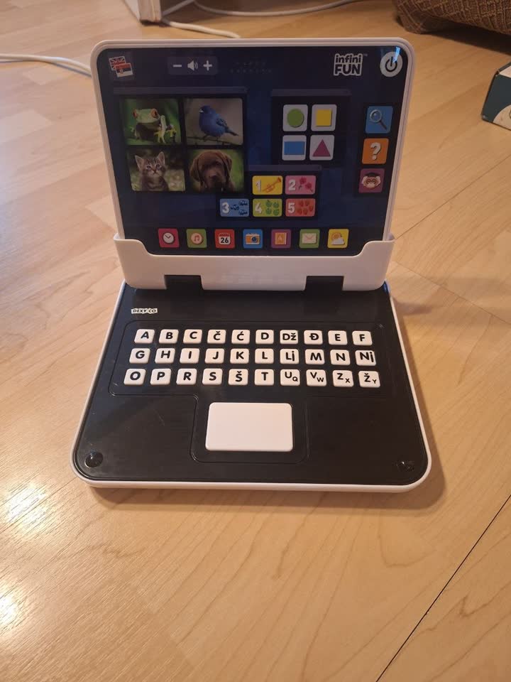 1. Dečji gejming laptop. Ekran se odvaja, može da se koristi kao tablet. Na srpskom i