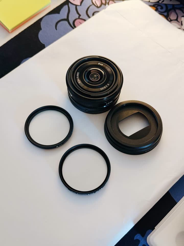 Sony 20mm F2.8 (SEL20F28, E-mount) + Black Mist 49mm