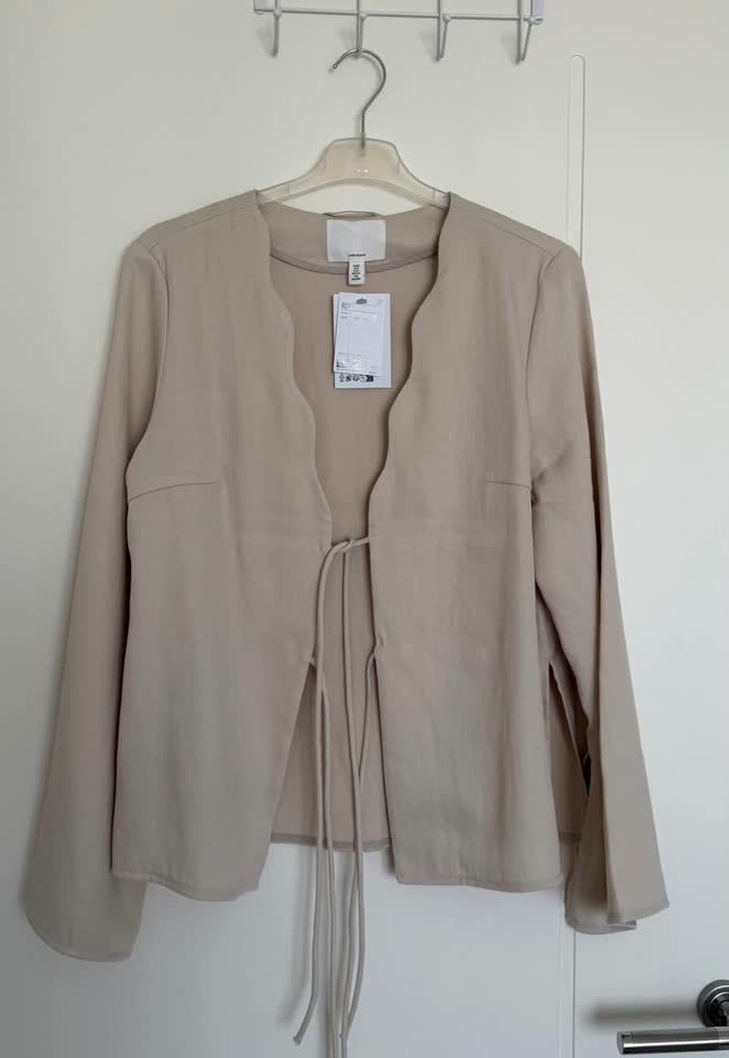 Продам несколько вещей: Zara, Steve Madden, сапоги