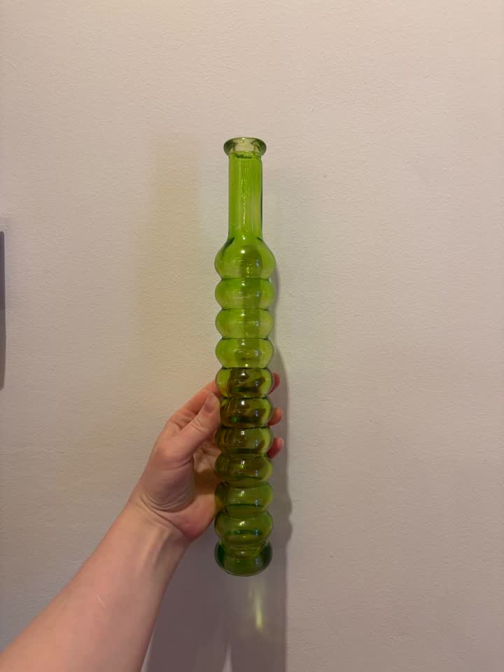 Ultra neobična vintage vaza od zelenog stakla