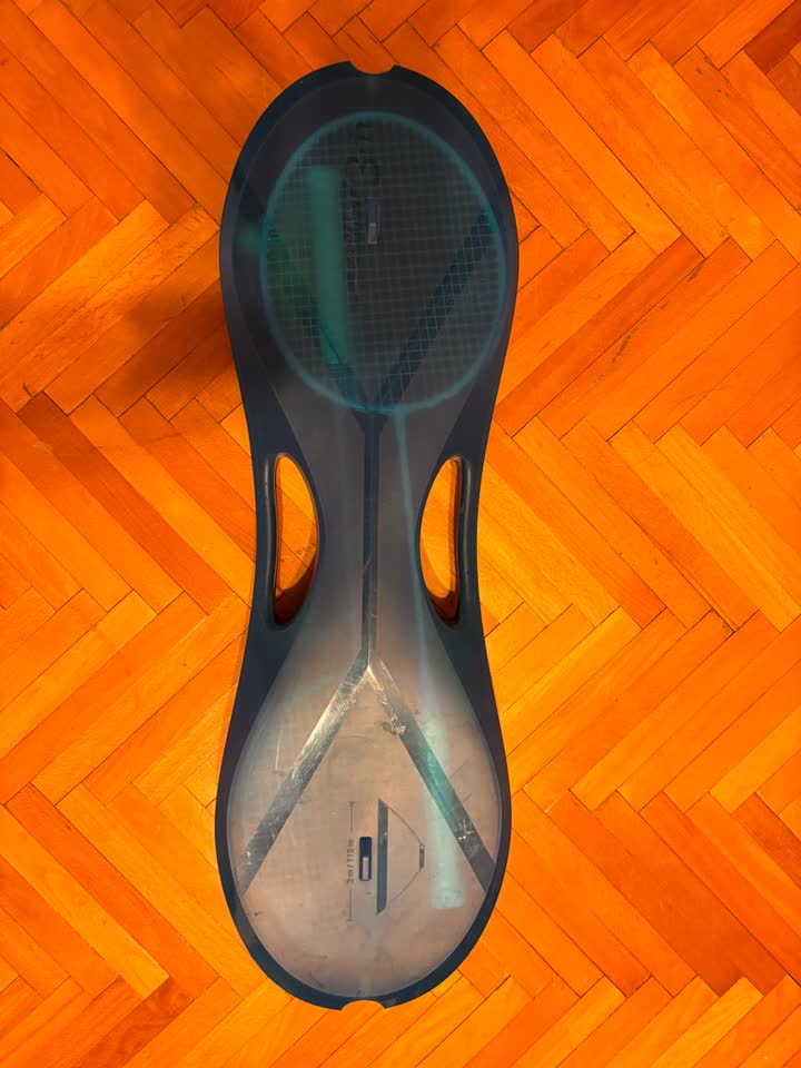 Komplet za badminton sa mrežom Decathlon, korišćen par puta