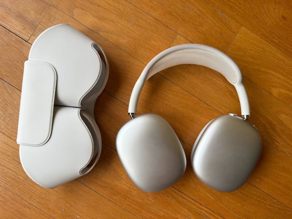 Apple AirPods Max Silver (Lightning)