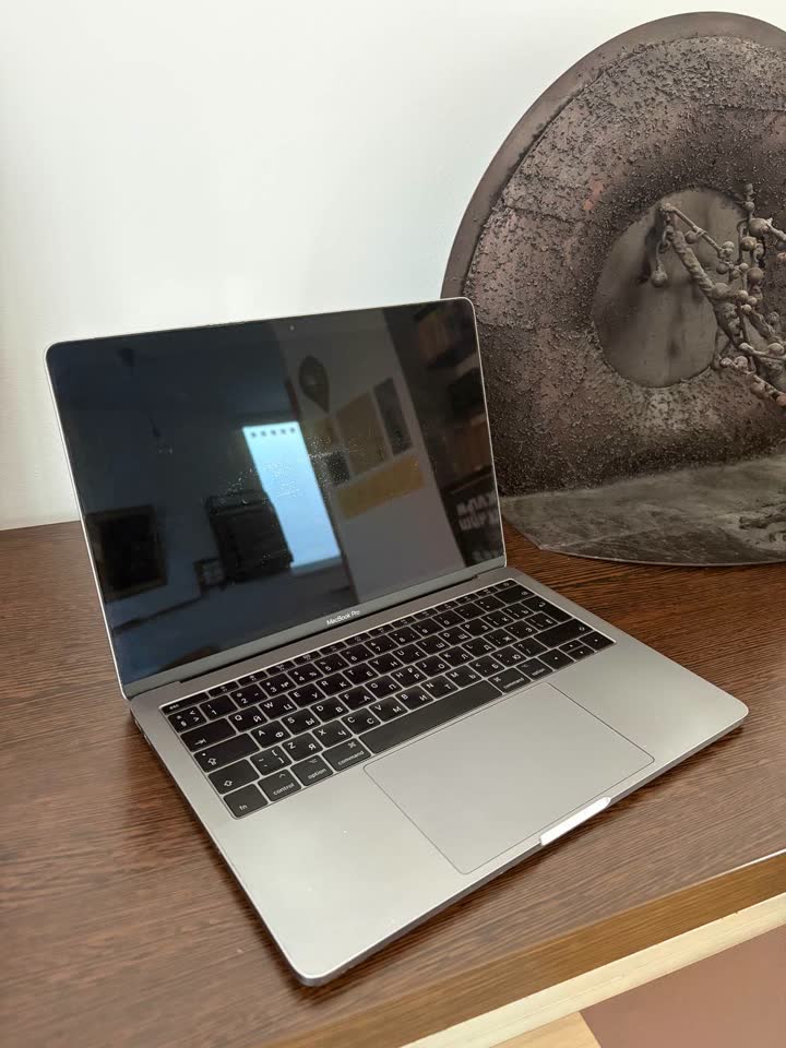 MacBook Pro 13” 2017