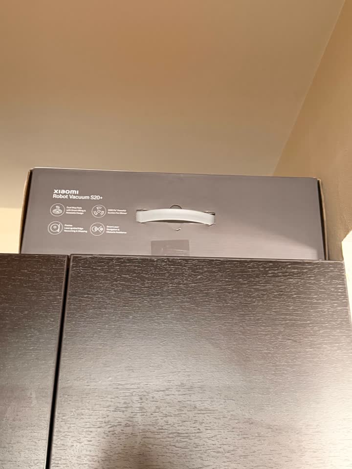 Робот пылесос Xiaomi Robot Vacuum S20+ и ручной пылесос Xiaomi