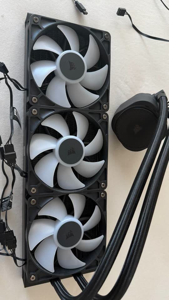 Продам СЖО Corsair Nautilus 360 RS