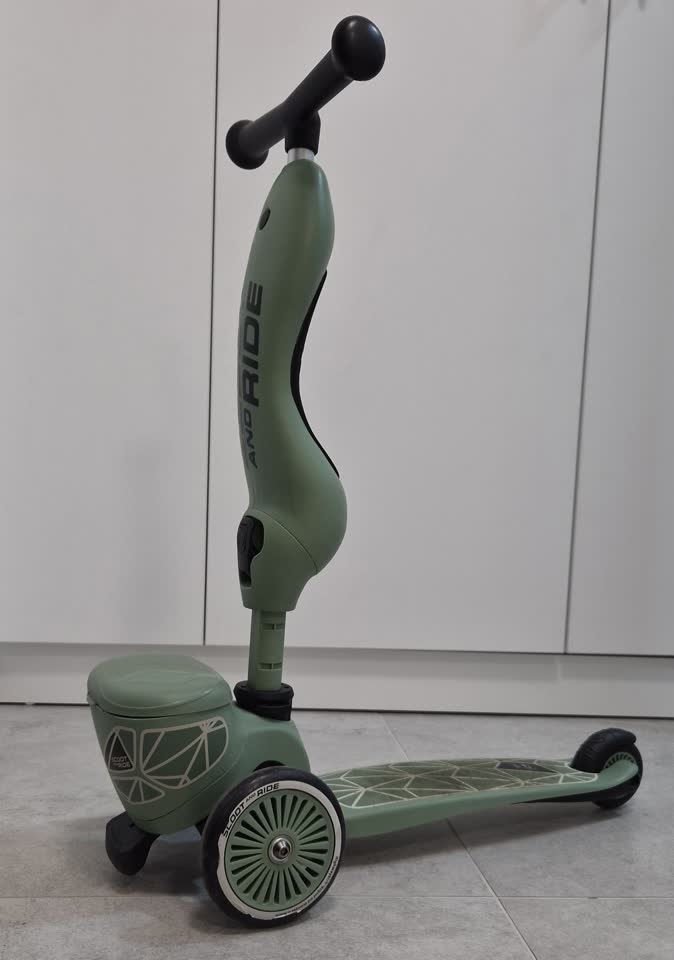 Продам самокат-беговел Scoot&Ride 2в1 Highwaykick с багажником для ребячьих находок. Каталис