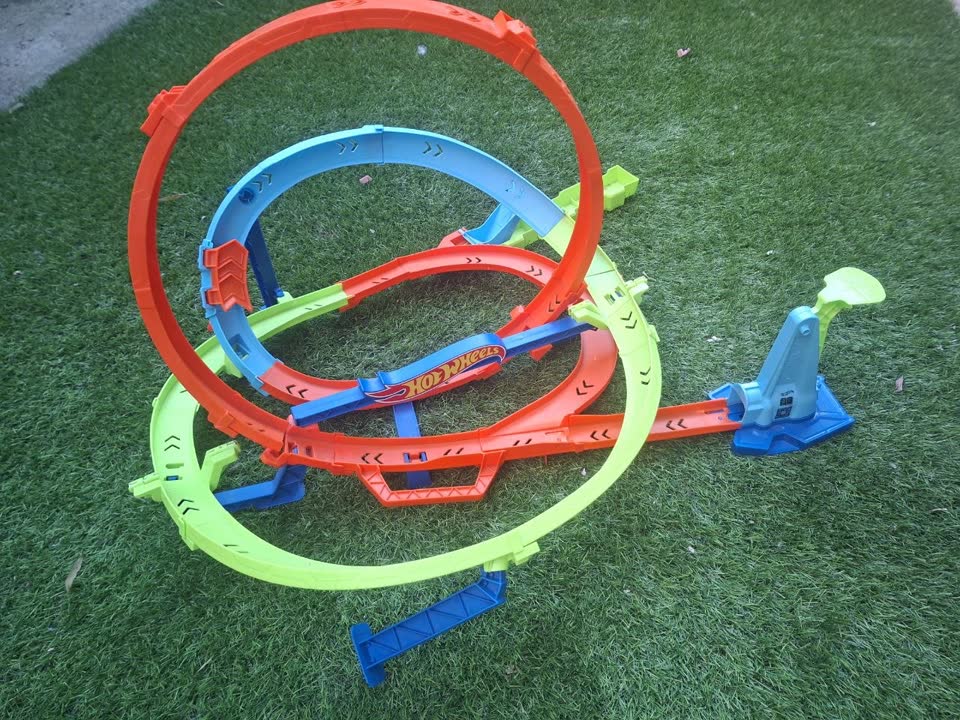 HotWheels city петля