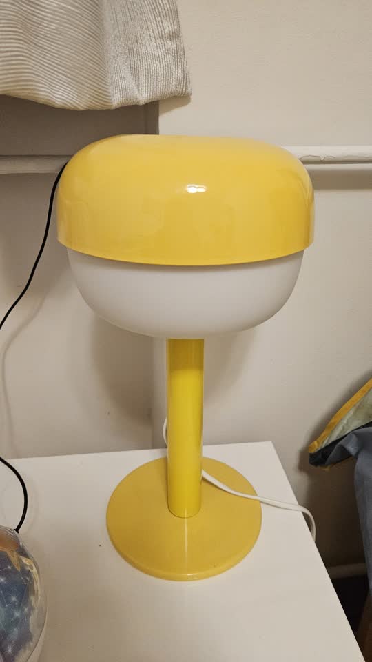 Žuta lampa Ikea BLÅSVERK