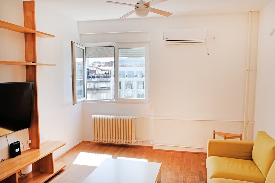 Izdajem stan u Starom Gradu, 53 m²