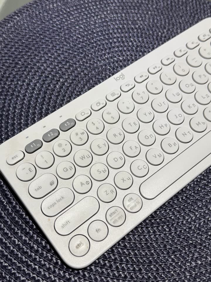 Беспроводная клавиатура Logitech k380