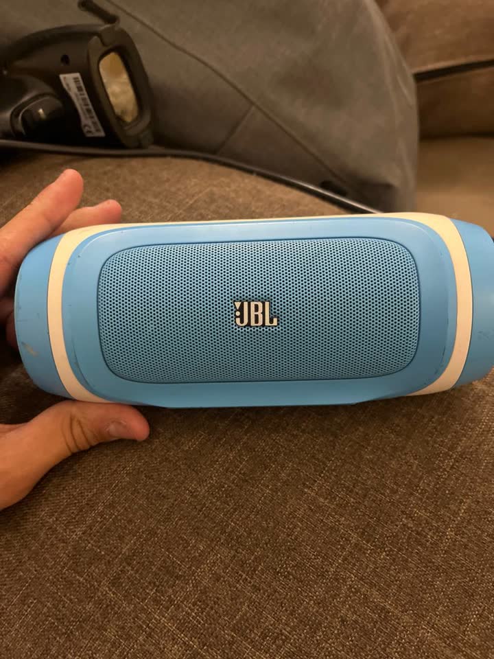 Колонка JBL