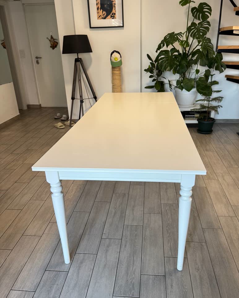 Обеденный стол IKEA Ingatorp