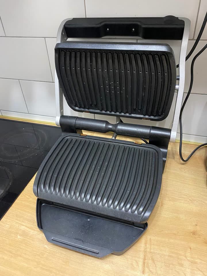 Продам гриль Tefal OpriGrill+