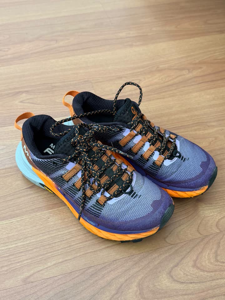 Трекинговые кроссовки Merrell