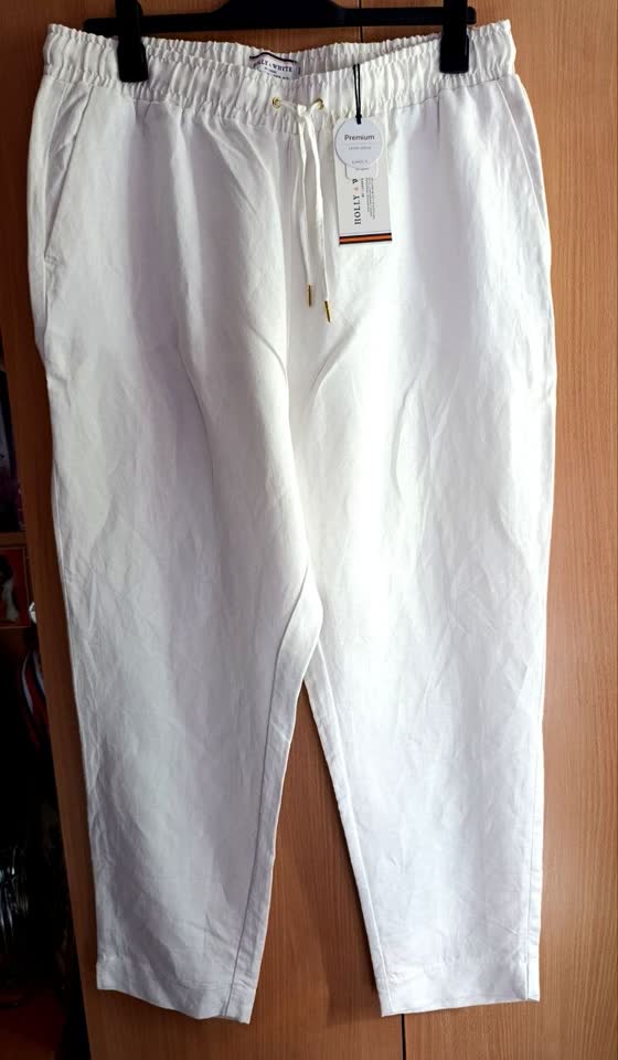 Nove pantalone veličine XL