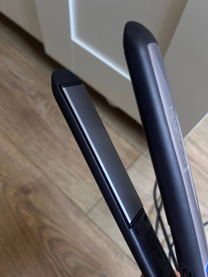 Remington pegla za kosu