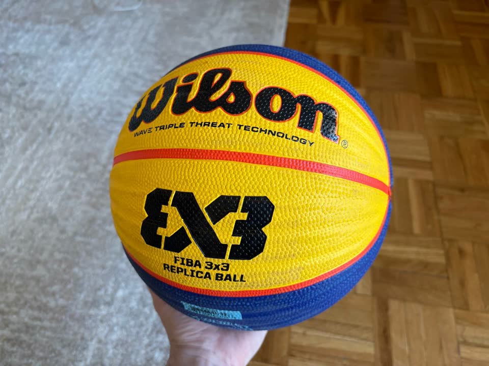 Баскетбольный мяч Wilson