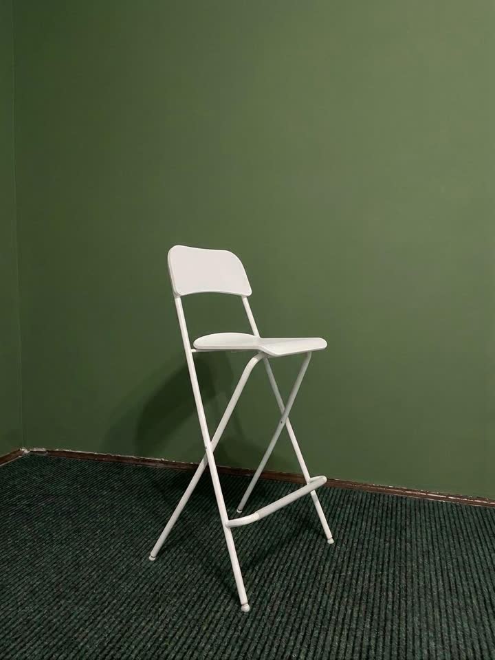 1. Продаю барный стул FRANKLIN (IKEA)
